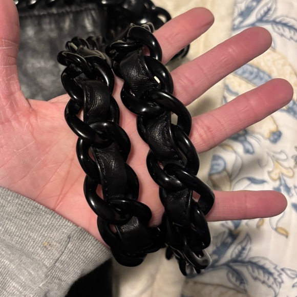 Circa 2005-2006 Authentic Chanel Tote Bag - Picture 6 of 7